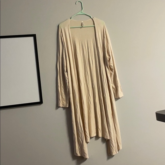 Isaac Liev Tops - Isaac Liev coverup sweater SIZE 3X